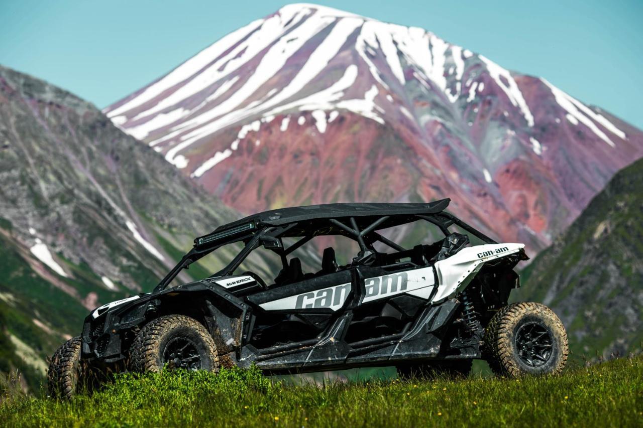 Gudauri Inn Eksteriør billede 2017 Can-Am Maverick X4